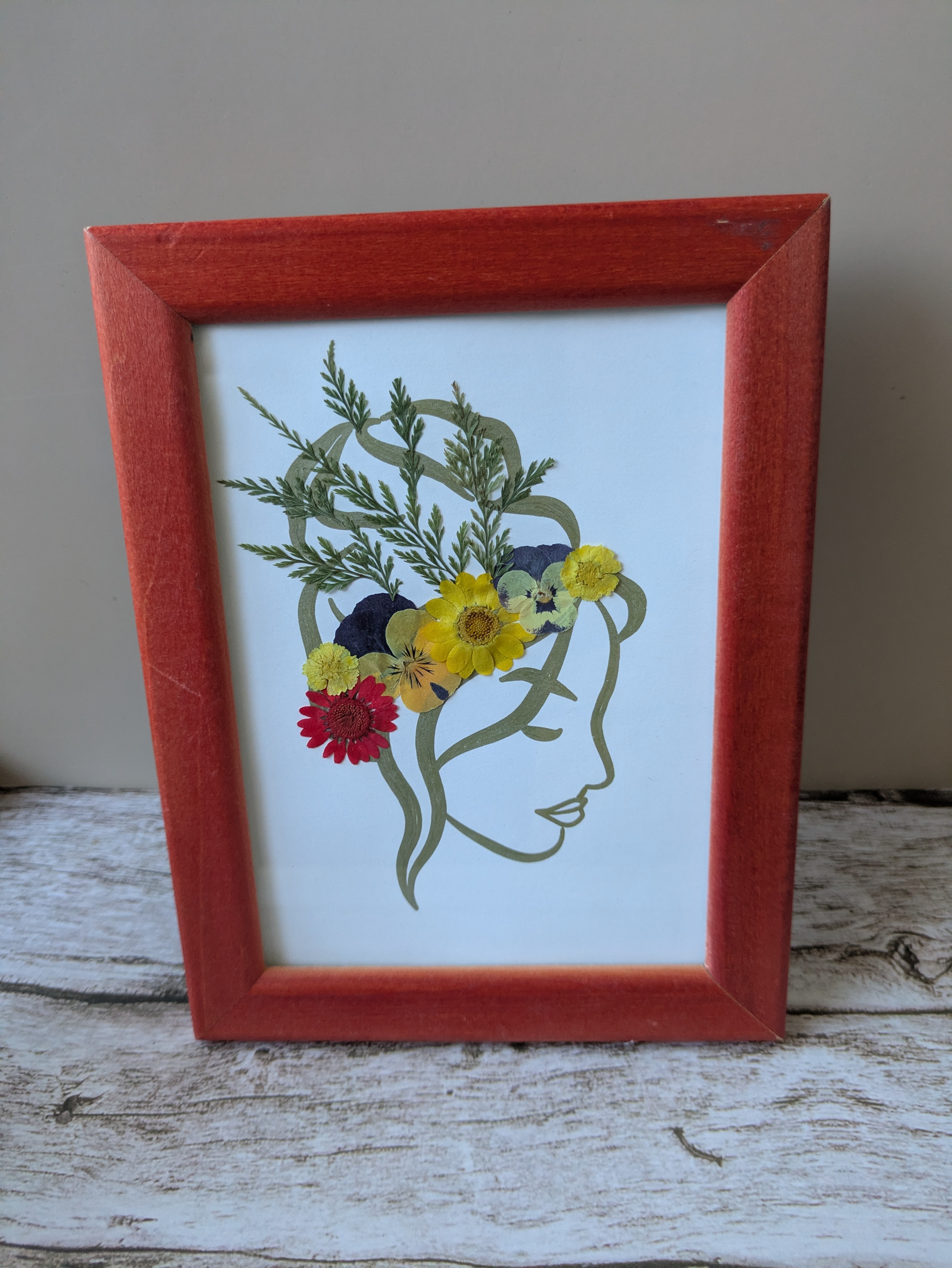 Cadre fleurs pressées lylou