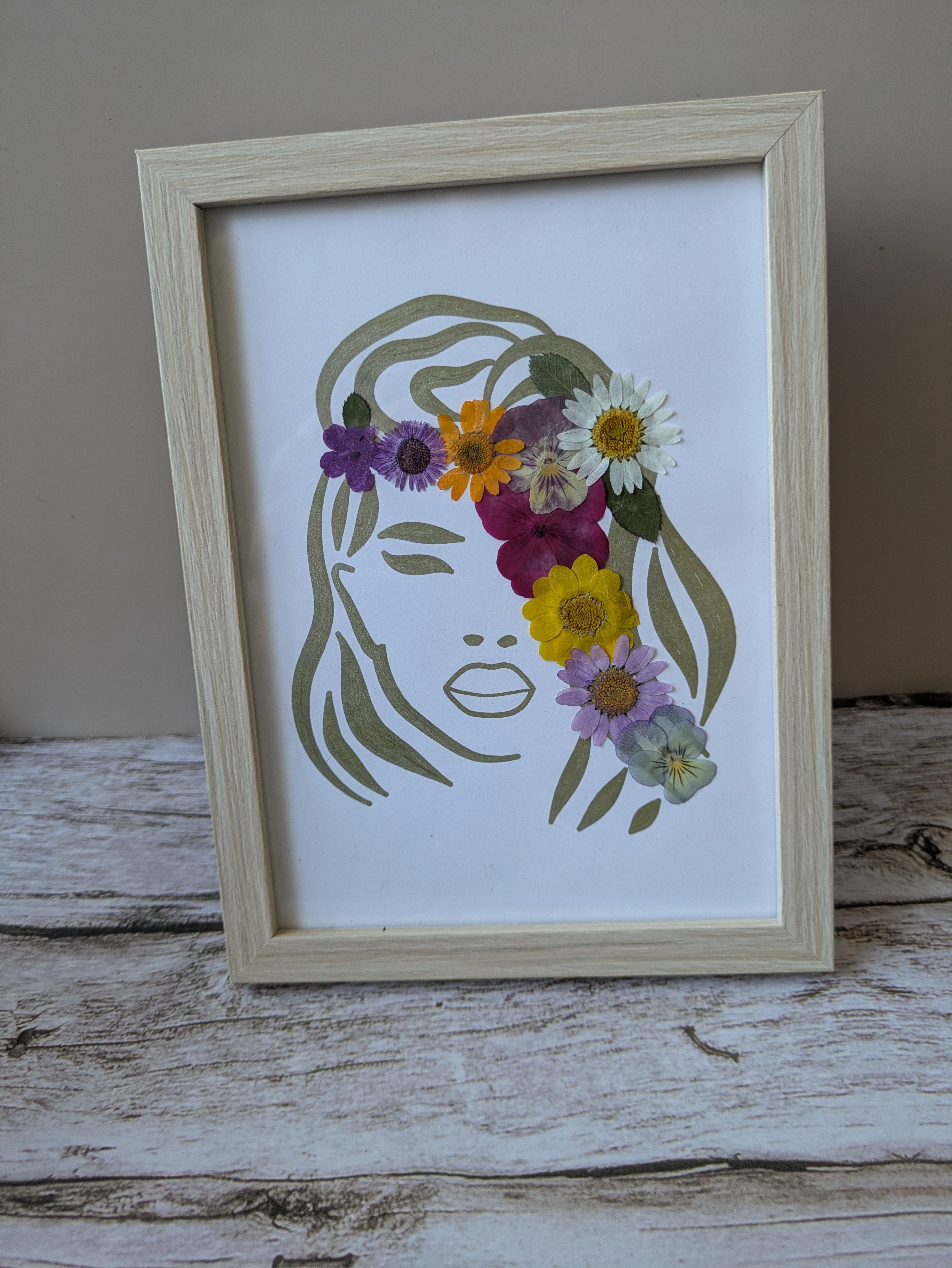 Cadre fleurs pressées ilyana