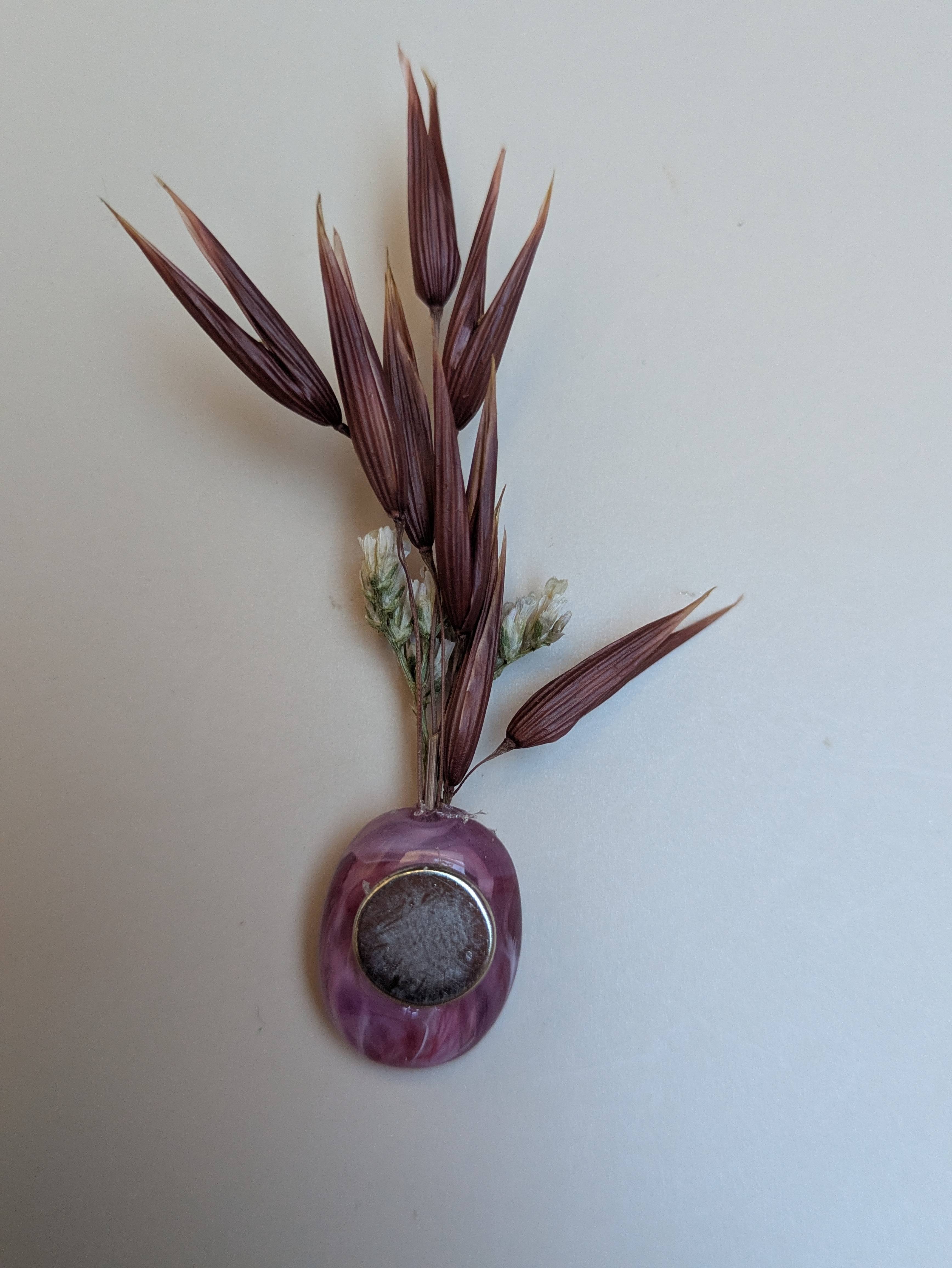 Aimant violet bouquet de fleurs séchées 
